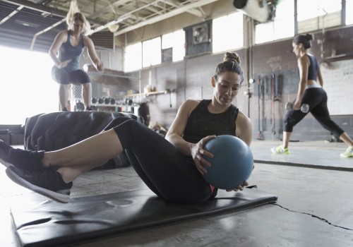 Gym or CrossFit: Which One is Right for You?